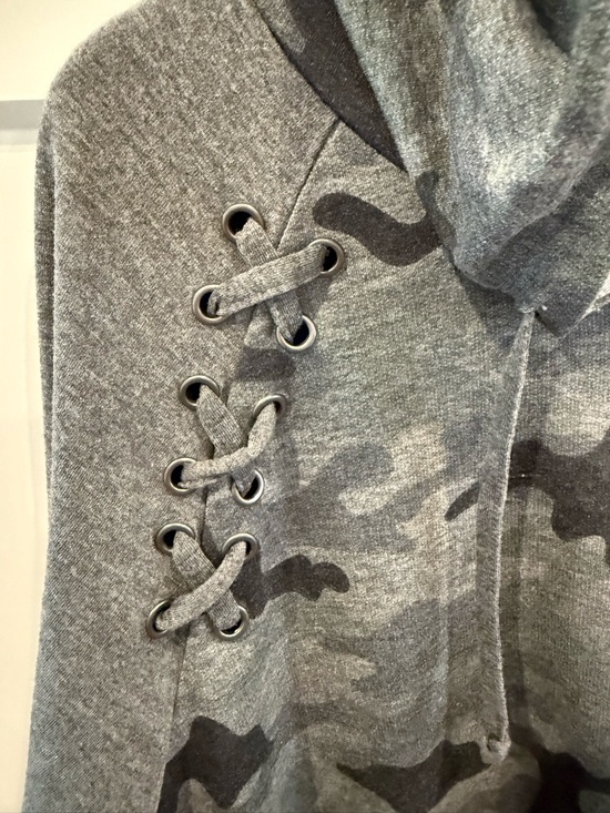 Warehouse One Gray Hoodie with Green & White Braided Detail - Picture 3 of 5
